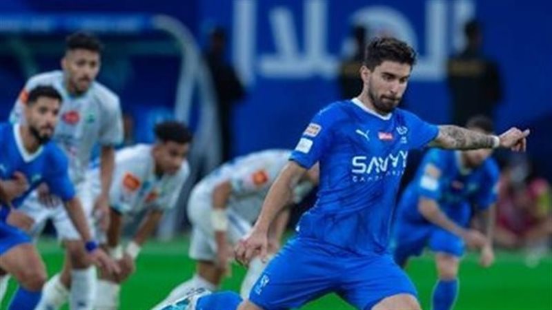 الهلال ضد الفتح