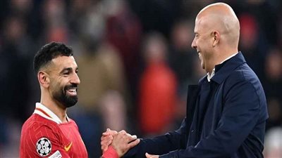 أرني سلوت: لست سعيدًا بأزمتي مع محمد صلاح.. لقد فزنا بالدوري معًا