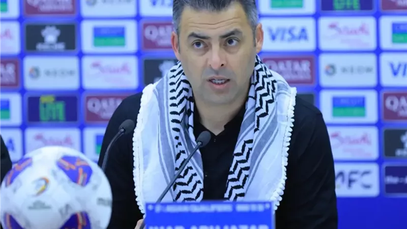 إيهاب أبو جزر 