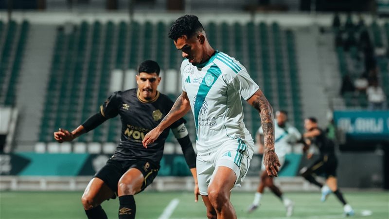 الأهلي السعودي ضد