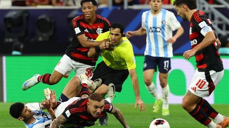 فلامنجو وبيراميدز