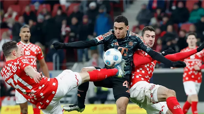 بايرن ميونخ ضد ماينز