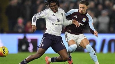 مانشستر يونايتد يسقط أمام أستون فيلا 2ـ1 في الدوري الإنجليزي