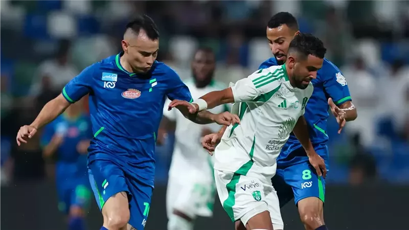 الأهلي ضد الفتح