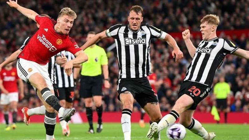 مانشستر يونايتد ضد