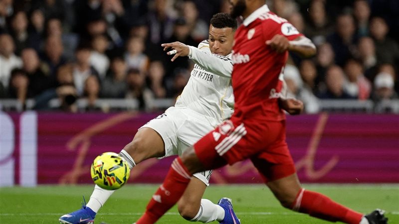 ريال مدريد وإشبيلية