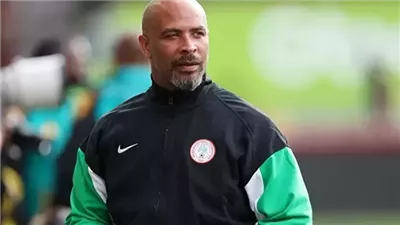 مدرب نيجيريا: سنواجه المغرب بواقعية ونستعد لكل السيناريوهات في نصف نهائي أمم إفريقيا