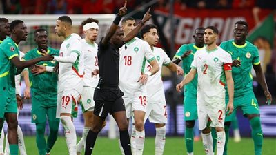 رئيس الفيفا يتوعد السنغال بعد التهديد بالانسحاب من نهائي أمم أفريقيا