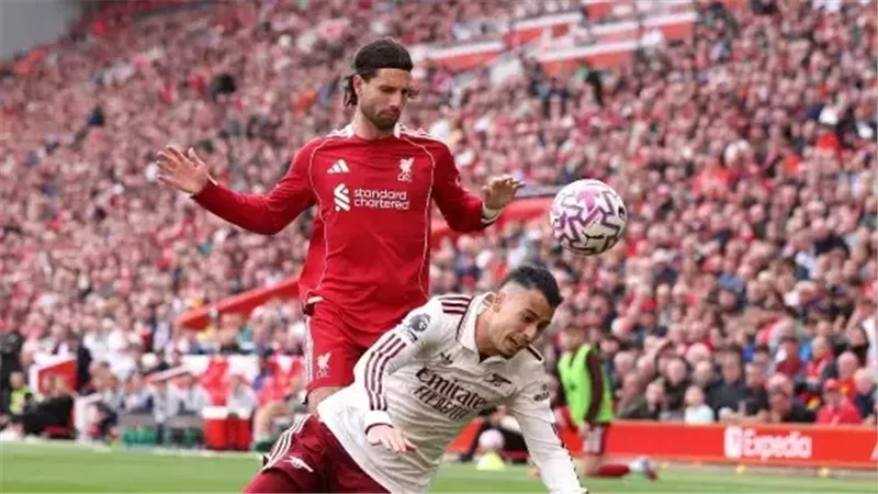 أرسنال وليفربول 