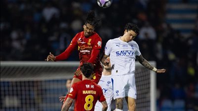 قبل كلاسيكو الأهلي.. الهلال يسقط مجددًا في مباراة مثيرة بالدوري السعودي