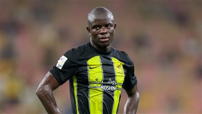 بعد تعثرها إداريًا.. تدخل أردوغان يحل أزمة صفقة انتقال كانتي إلى فنربخشة