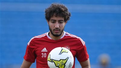 هل يعود محمد هاني لقائمة الأهلي أمام طلائع الجيش في الدوري؟.. مصدر يُرد