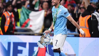 أول تعليق من عمر مرموش بعد تتويج مانشستر سيتي بكأس كاراباو على حساب آرسنال