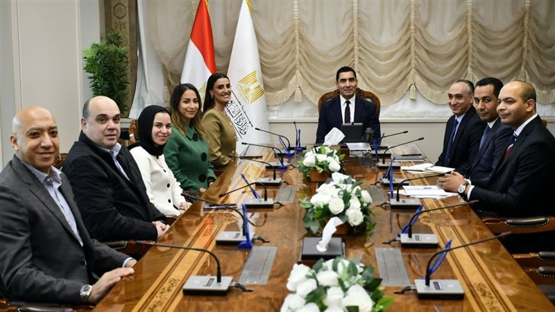 وزير الشباب والرياضة