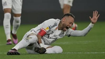 بعد إسلام عيسى.. الإصابات شبح يهدد كأس العالم 2026