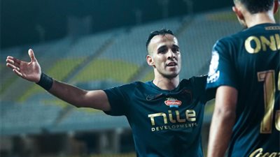 من ملاعب القرى إلى قمة الزمالك.. صحيفة سعودية تتغنى بناصر منسي