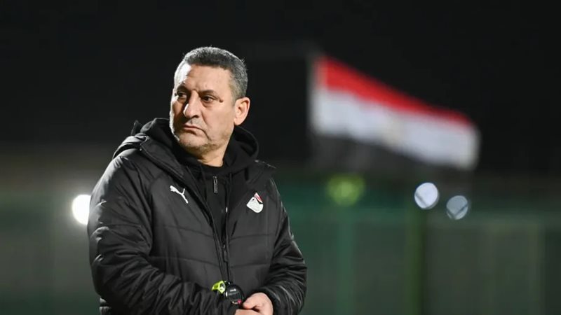 حسين عبد اللطيف مدرب المنتخب 