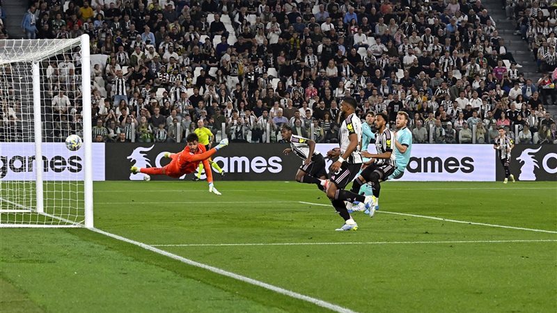 يوفنتوس ضد بولونيا 