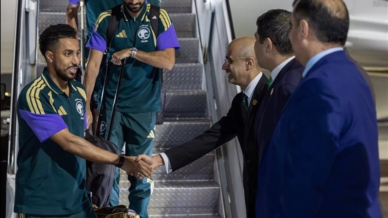 منتخب السعودية يصل