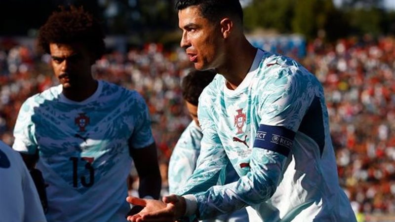 البرتغال