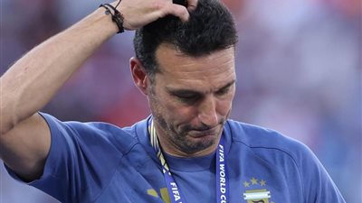 سكالوني يعتذر لجماهير الأرجنتين بعد خسارة نهائي كأس العالم: بذلنا كل ما نملك