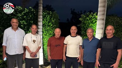 اتحاد الكرة يجدد عقد حسام حسن بعد جلسة هاني أبوريدة 