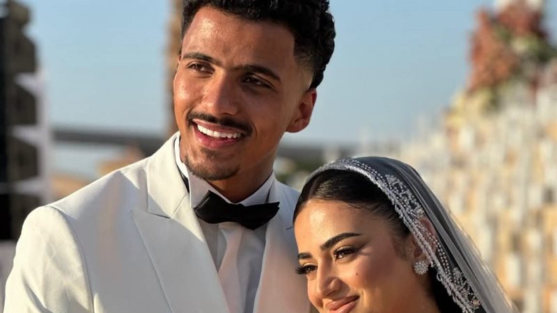 حسام عبد المجيد وزوجته