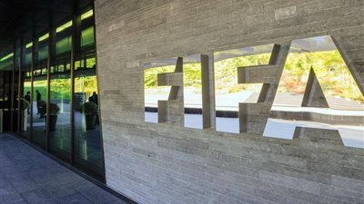 فيفا يدافع عن إنفانتينو بعد اتهامه بتلقي ملايين الدولارات غير المعلنة